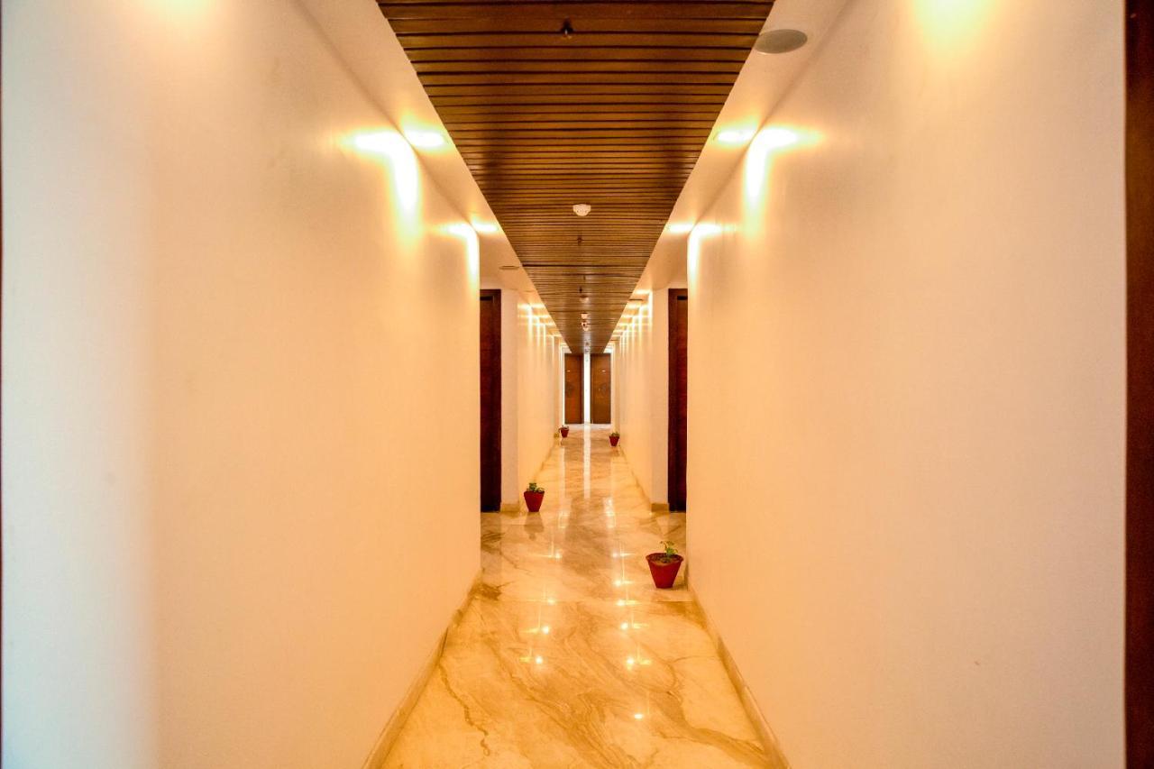 Spree Hotel Agra - Walking Distance To Tajmahal ภายนอก รูปภาพ